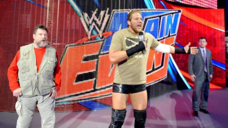 Main Event: Παραλίγο «4Χ4» για Mark Henry (photos+videos)
