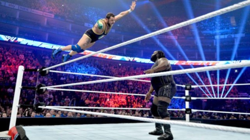 Main Event: Παραλίγο «4Χ4» για Mark Henry (photos+videos)