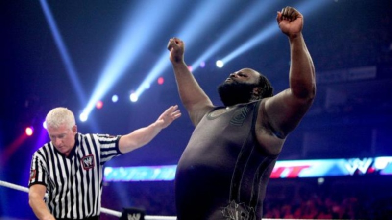 Main Event: Παραλίγο «4Χ4» για Mark Henry (photos+videos)