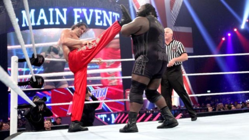 Main Event: Παραλίγο «4Χ4» για Mark Henry (photos+videos)