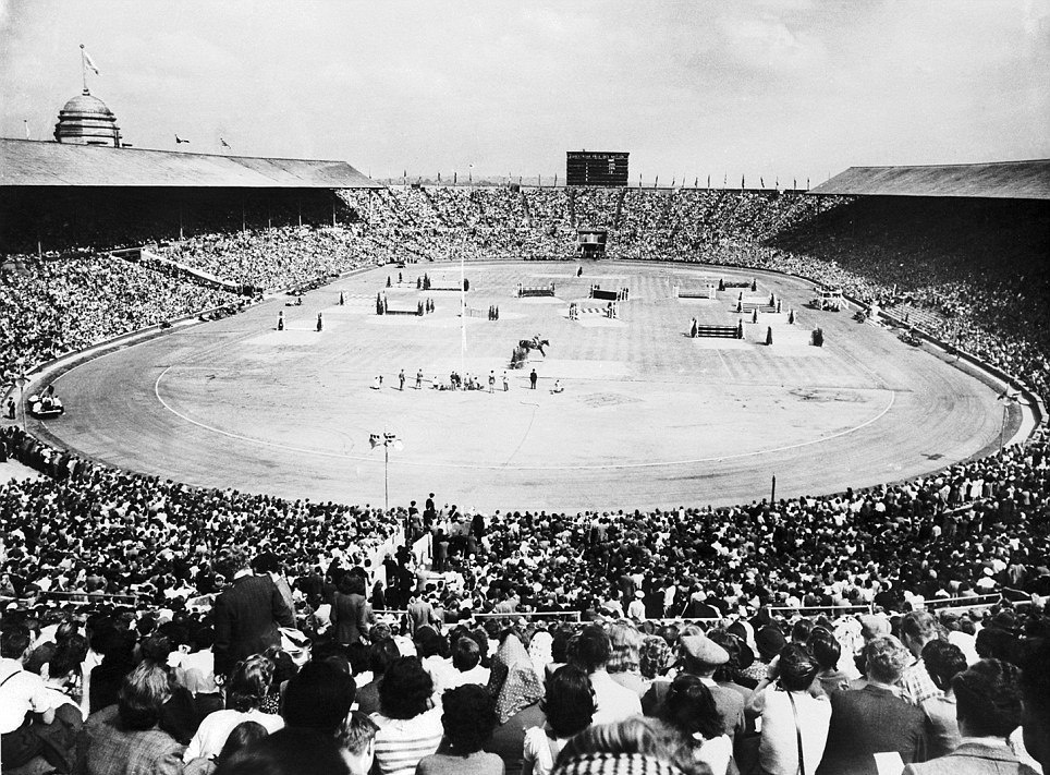 Ιστορικές εικόνες 90 χρόνων «Γουέμπλεϊ» (photos+video)