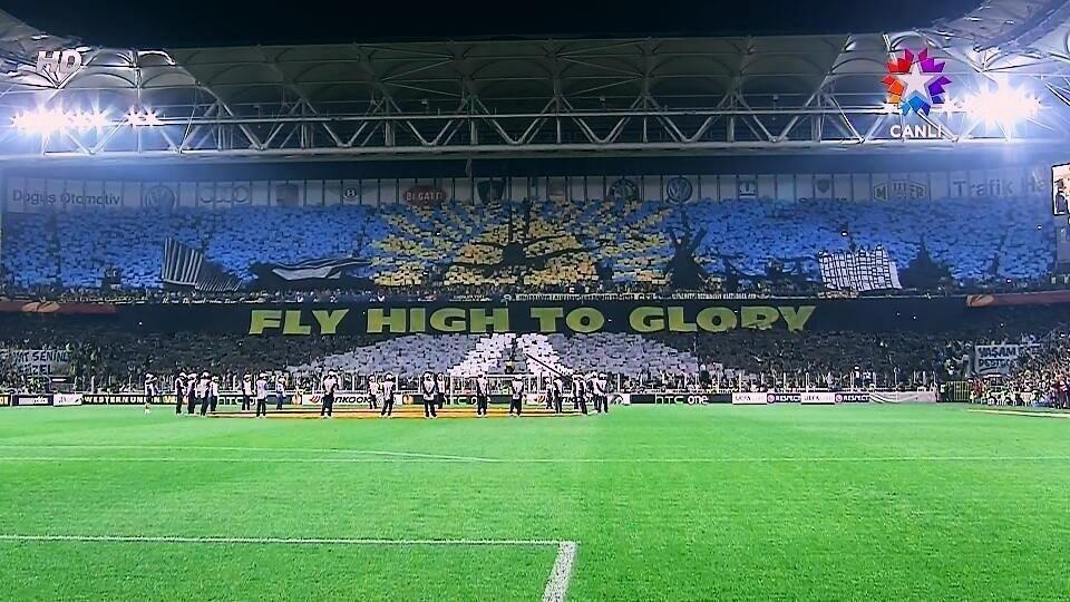 Φενέρμπαχτσε: Τα κορεό του… τελικού του Γιουρόπα Λιγκ (photos)