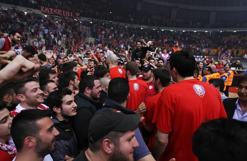 Ολυμπιακός: Τα μπλουζάκια του Final 4 (photos)