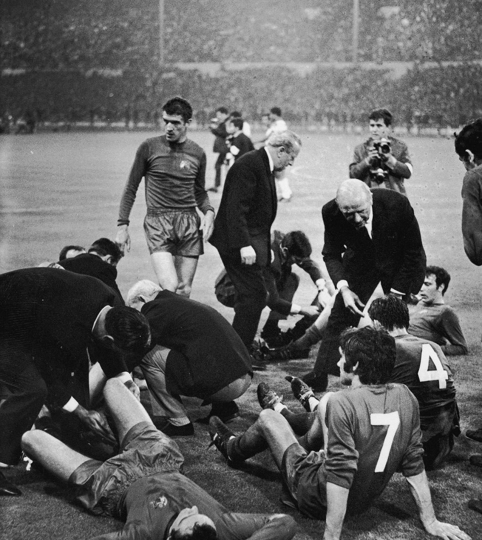 Ιστορικές εικόνες 90 χρόνων «Γουέμπλεϊ» (photos+video)