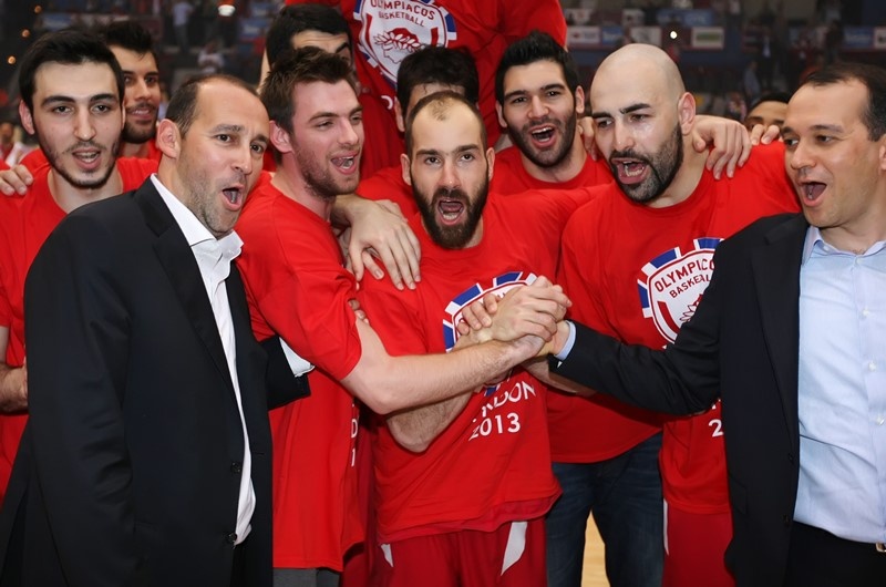 Ολυμπιακός: Τα μπλουζάκια του Final 4 (photos)