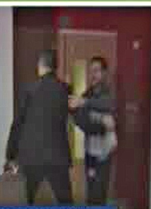 Μάντσεστερ Γιουνάιτεντ: Στα αποδυτήρια της Άρσεναλ ο φαν Πέρσι! (photos+video)