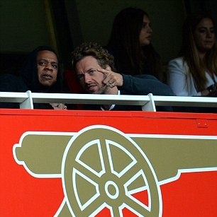 Άρσεναλ: Coldplay και Jay-Z στο «Έμιρεϊτς» με Γιουνάιτεντ (photos)