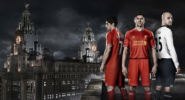 Λίβερπουλ: Η φωτογράφηση της νέας εμφάνισης με… Σουάρεζ (photos+videos)