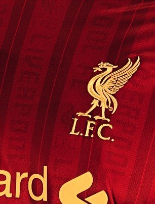 Λίβερπουλ: Η φωτογράφηση της νέας εμφάνισης με… Σουάρεζ (photos+videos)