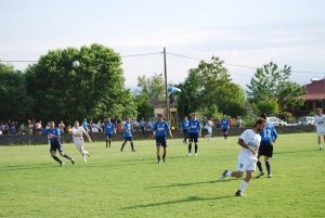 Αναγέννηση Καρδίτσας: Τιμήθηκε στη Μυρίνη (photos)