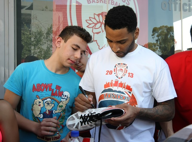 Ολυμπιακός: Αποθέωση για τρεις (photos)