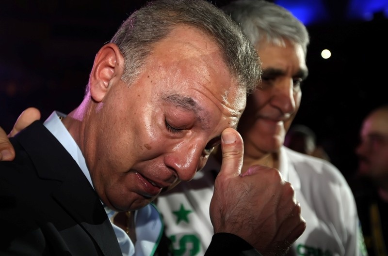 Νίκος Γκάλης: Αποθέωση και συγκίνηση! (photos)