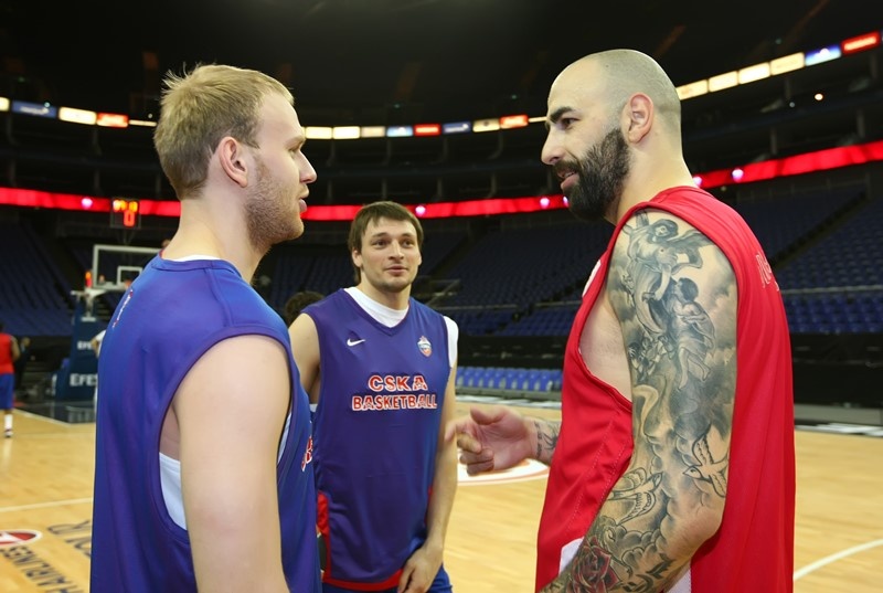 Ολυμπιακός: Με Σερμαντίνι η προπόνηση (photos+video)