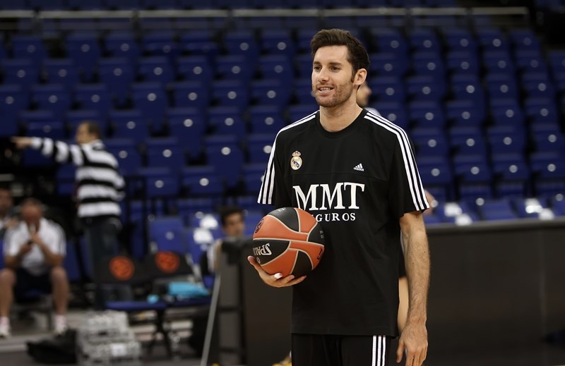 Ρεάλ Μαδρίτης: Πλάνα από την προπόνηση (videos+photos)