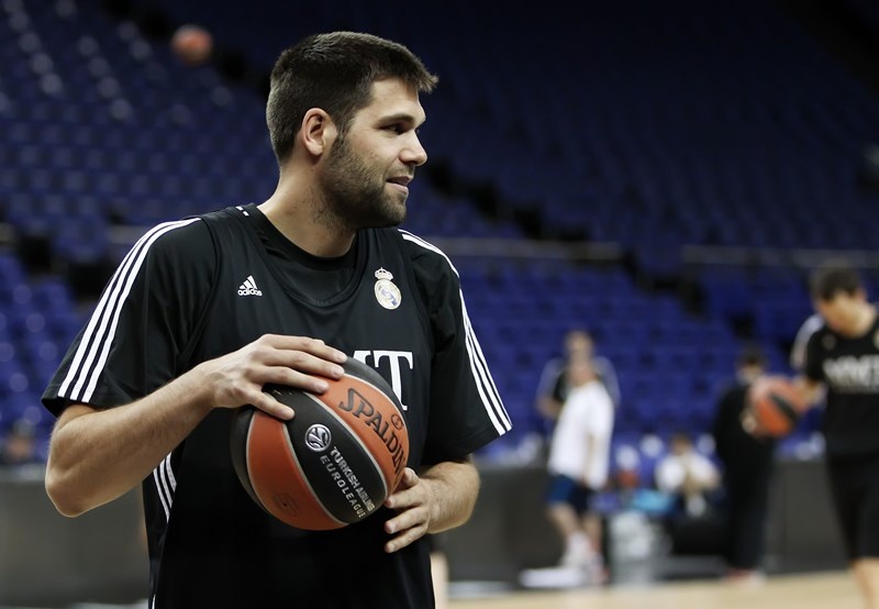Ρεάλ Μαδρίτης: Πλάνα από την προπόνηση (videos+photos)