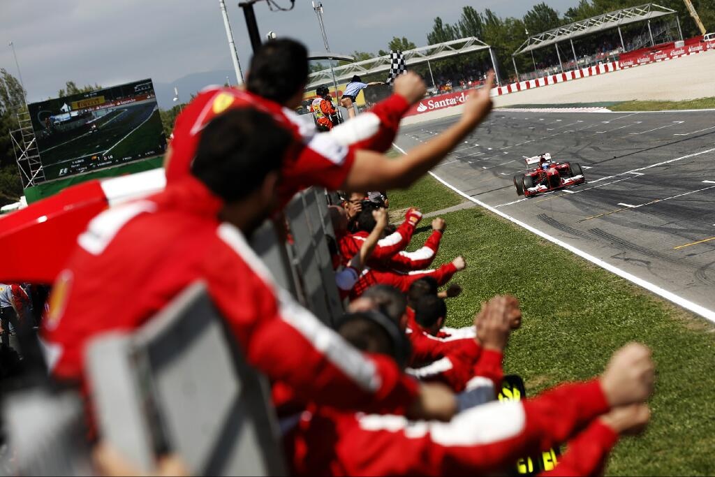 Φεράρι: Οι εντυπωσιακές φωτογραφίες από το ισπανικό γκραν – πρι (photos)