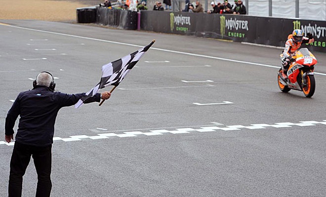 Moto GP: Τα highlights της νίκης του Πεδρόσα στο Λε Μαν (photos+videos)