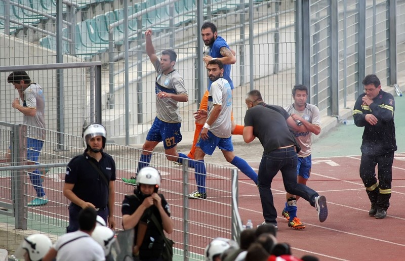 Ολυμπιακός Βόλου-Ηρακλής: Επεισόδια στο τέλος του ντέρμπι! (photos)