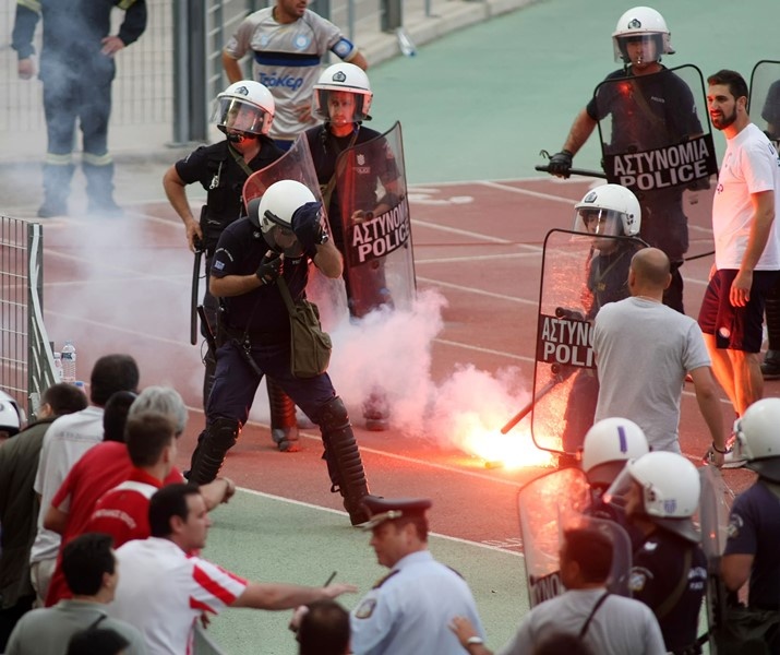 Ολυμπιακός Βόλου-Ηρακλής: Επεισόδια στο τέλος του ντέρμπι! (photos)