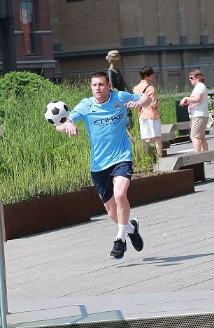 Μάντσεστερ Σίτι: Στα… σύννεφα η νέα φανέλα (photos)