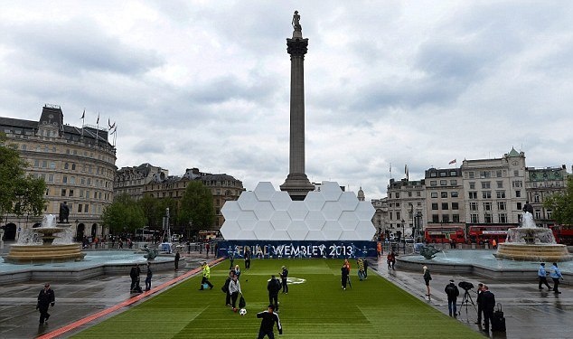 Μπορούσια Ντόρτμουντ – Μπάγερν Μονάχου: Η άφιξη στο Λονδίνο (photos)