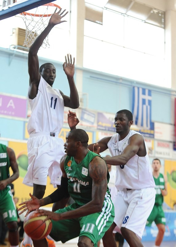 Παναθηναϊκός: Περίπατος στην Καλλιθέα και σόου από Σόφο και Γκιστ (photos)