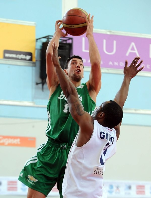 Παναθηναϊκός: Περίπατος στην Καλλιθέα και σόου από Σόφο και Γκιστ (photos)