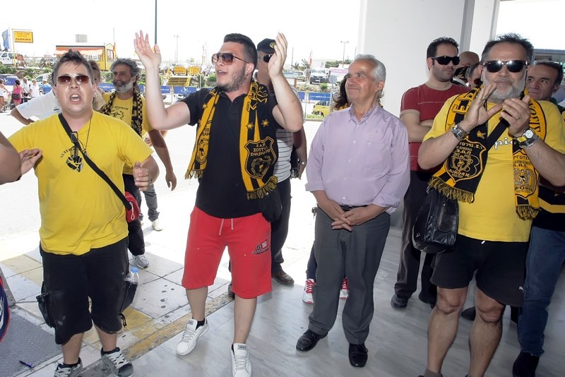 Εργοτέλης: «Έπεσε» το «Νίκος Καζαντζάκης» στην άφιξη (photos)