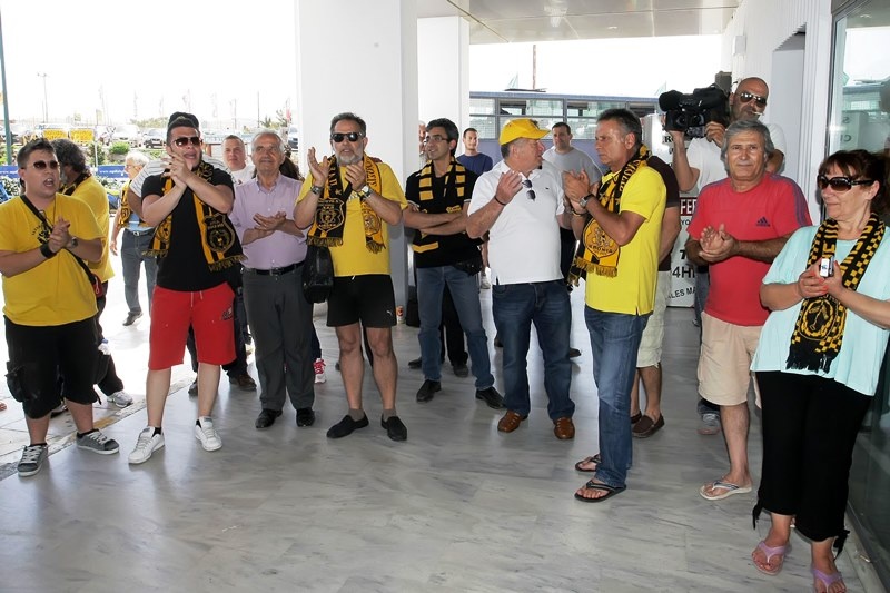 Εργοτέλης: «Έπεσε» το «Νίκος Καζαντζάκης» στην άφιξη (photos)