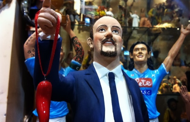 Νάπολι: Μινιατούρα ο Μπενίτεθ! (photos)