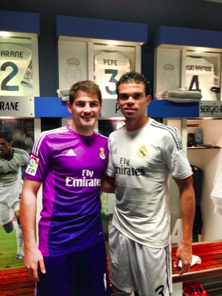 Ρεάλ Μαδρίτης: Παρουσίασε τη νέα φανέλα (photos+video)