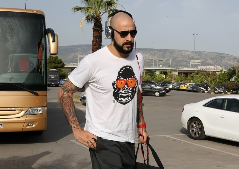 Ολυμπιακός: Η άφιξη στο ΣΕΦ (photos)