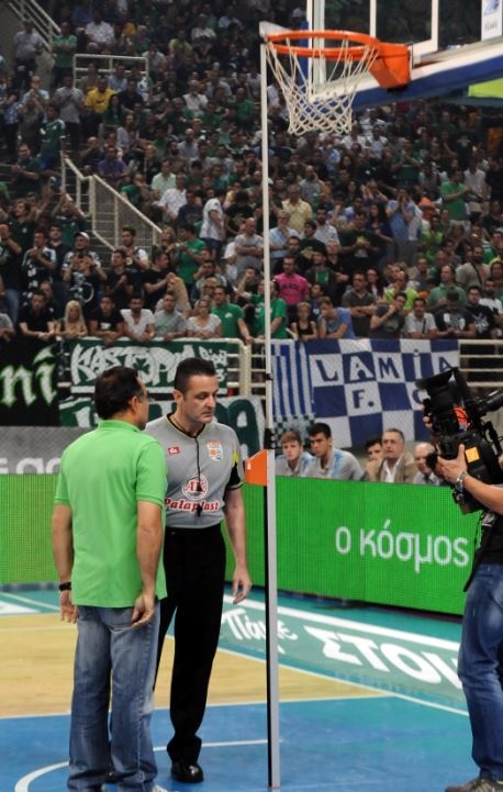 Κάρφωμα και... «Πρωτάθλημα μέσα στο Παλέ» (photos)