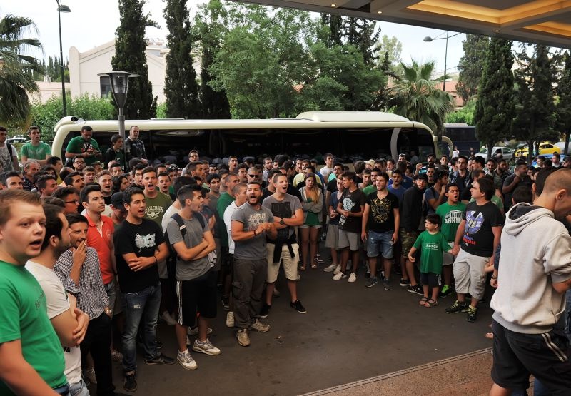Παναθηναϊκός: «Οε, οε, πρωτάθλημα μες στο Παλέ» (videos+photos)