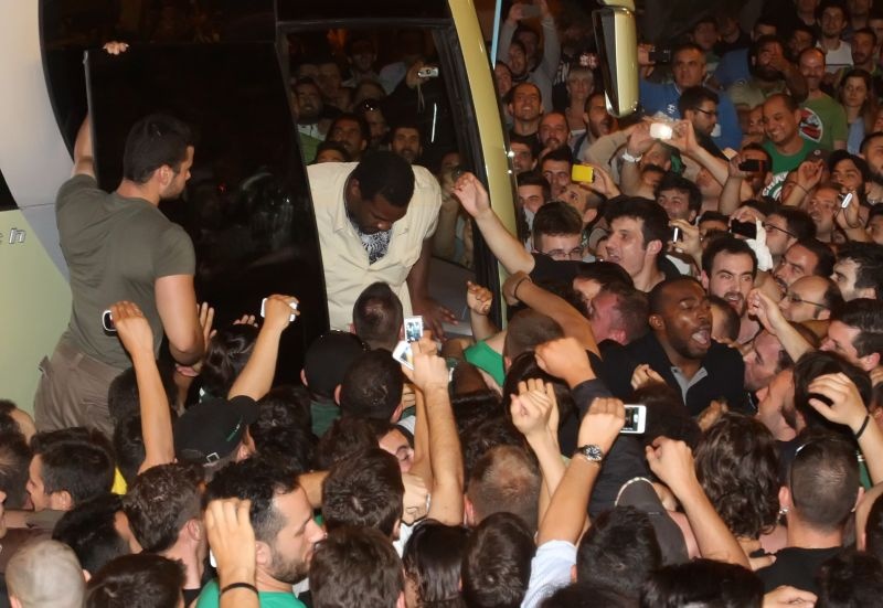 Σεισμός για τον πρωταθλητή Παναθηναϊκό στο Caravel (videos+photos)