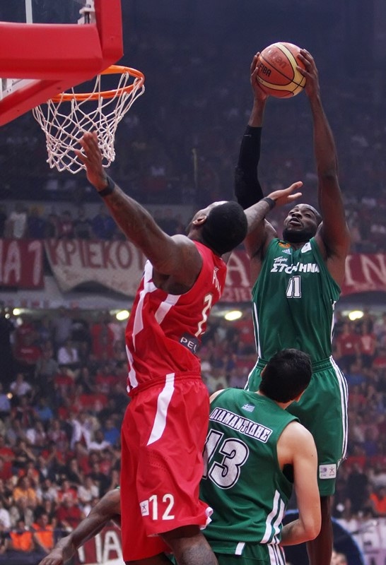 Παναθηναϊκός: Οι… πτήσεις του Λάσμε (photos)