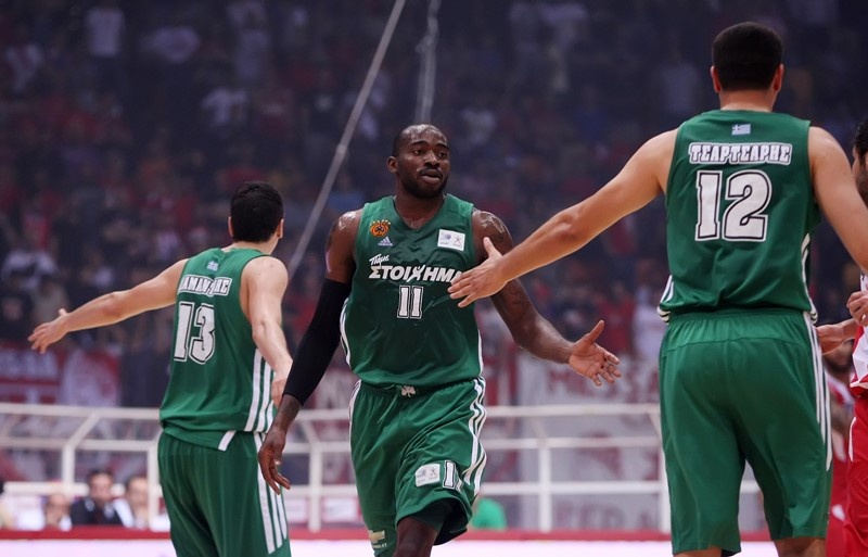 Παναθηναϊκός: Οι… πτήσεις του Λάσμε (photos)