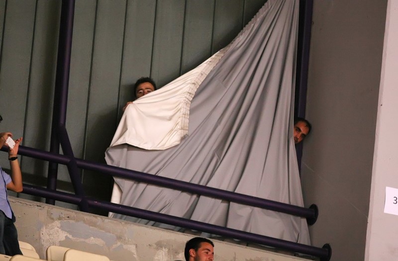 Ολυμπιακός: Δείτε που κρύφτηκαν οι οπαδοί στην εκκένωση (photos)