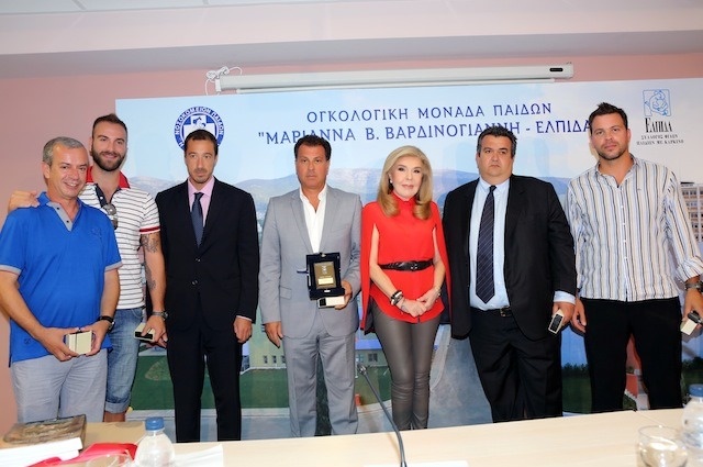 Ρέθυμνο: Μοίρασαν «Ελπίδα» (photos)