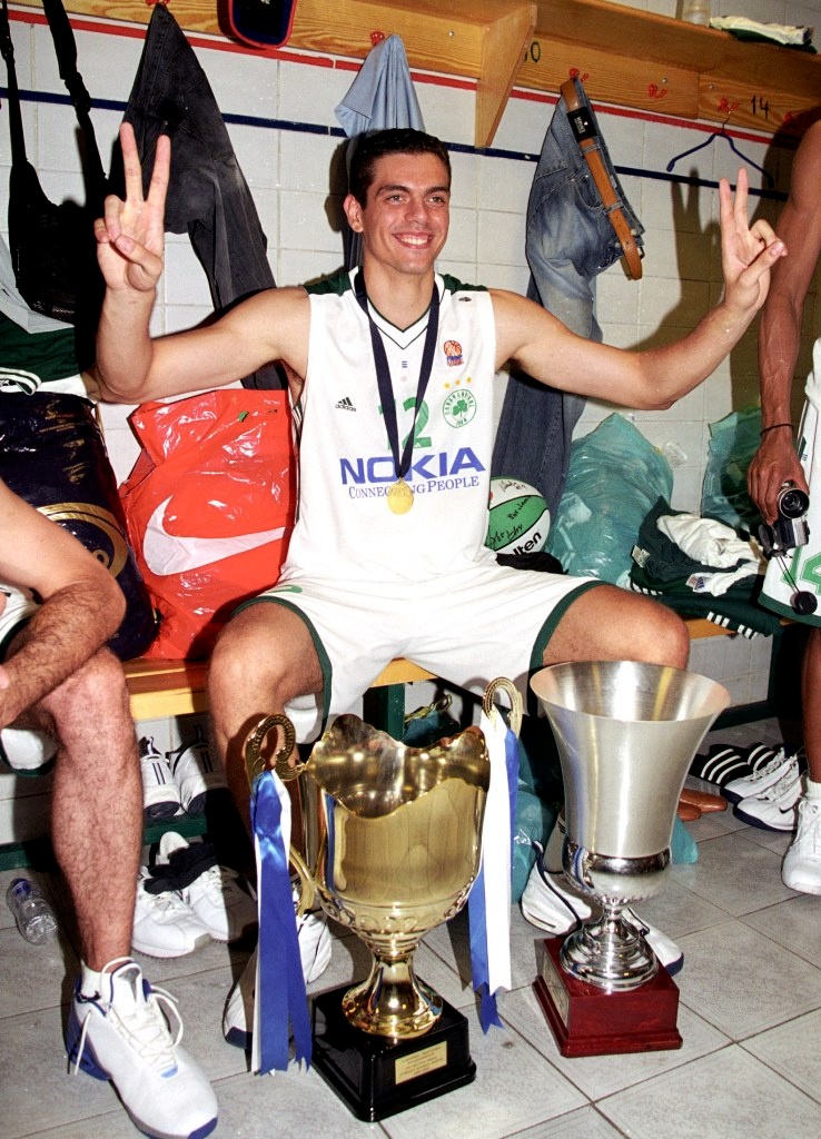 Δεν ήταν απλά ένας μεγάλος παίκτης, ΕΙΝΑΙ ένας «μεγάλος» άνθρωπος» (photos)