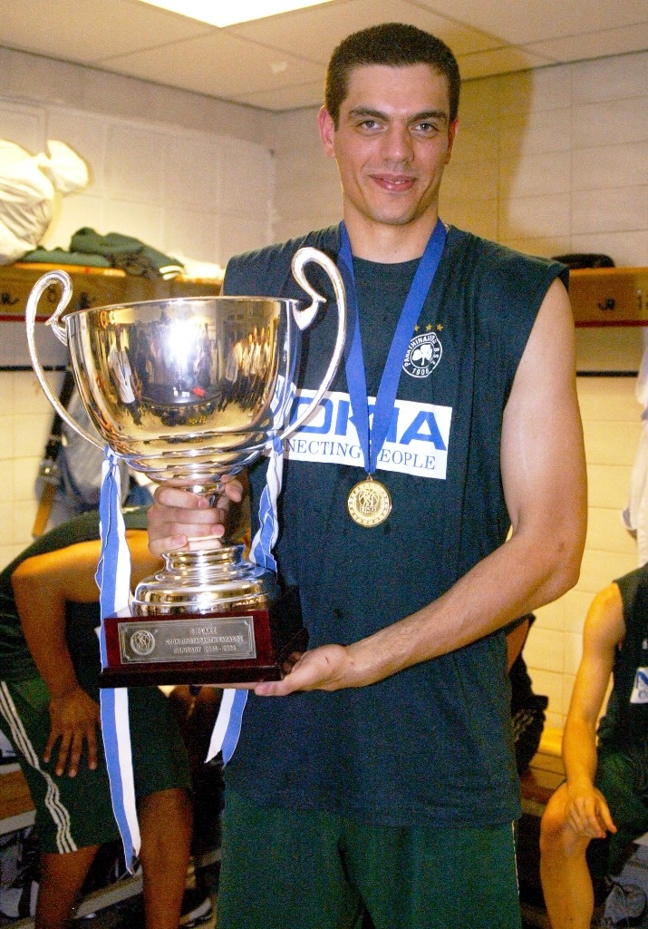 Δεν ήταν απλά ένας μεγάλος παίκτης, ΕΙΝΑΙ ένας «μεγάλος» άνθρωπος» (photos)