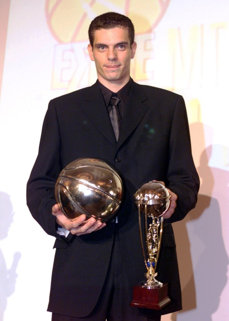 Δεν ήταν απλά ένας μεγάλος παίκτης, ΕΙΝΑΙ ένας «μεγάλος» άνθρωπος» (photos)