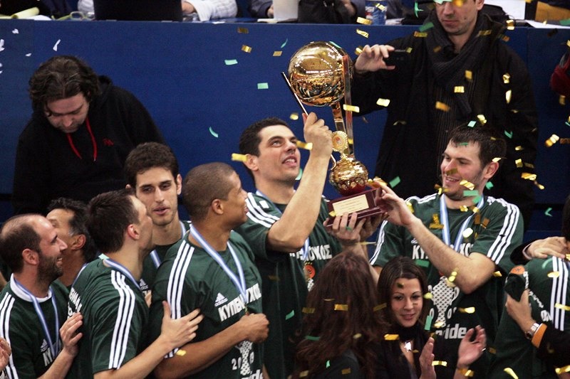 Δεν ήταν απλά ένας μεγάλος παίκτης, ΕΙΝΑΙ ένας «μεγάλος» άνθρωπος» (photos)