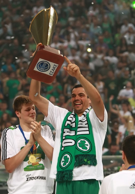 Παναθηναϊκός: Ο Τσαρτσαρής με τις κούπες (photos)