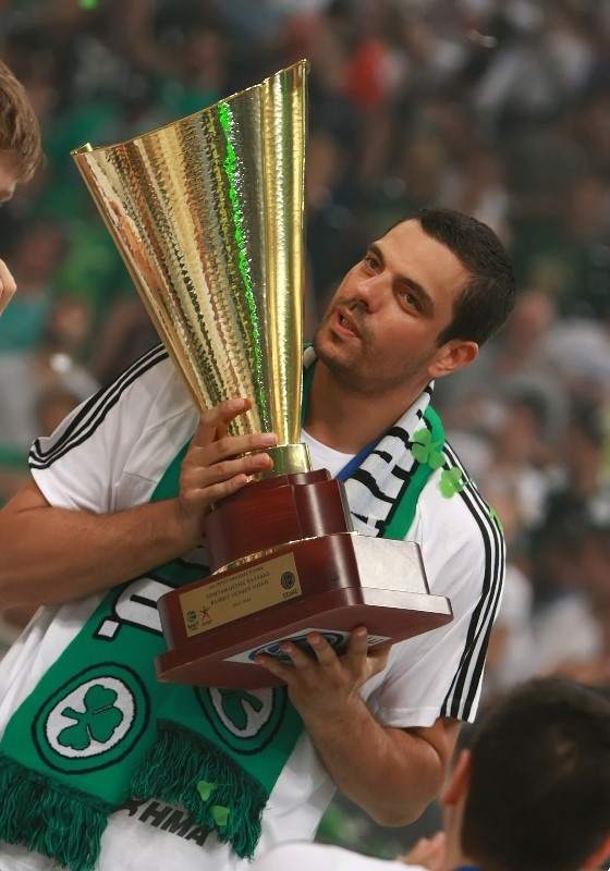 Παναθηναϊκός: Ο Τσαρτσαρής με τις κούπες (photos)