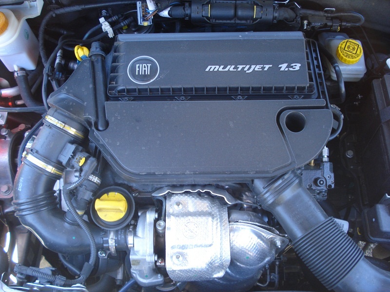 Fiat Linea 1.3 MJT: Πολυεργαλείο (photos)