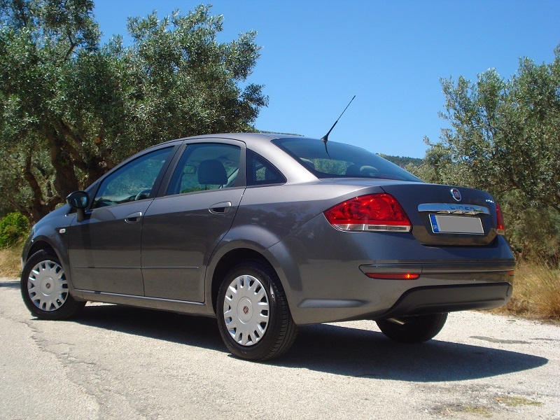 Fiat Linea 1.3 MJT: Πολυεργαλείο (photos)