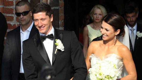 Μπορούσια Ντόρτμουντ: Παντρεύτηκε ο Λεβαντόφσκι (photos+video)