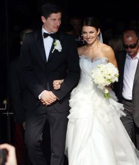 Μπορούσια Ντόρτμουντ: Παντρεύτηκε ο Λεβαντόφσκι (photos+video)