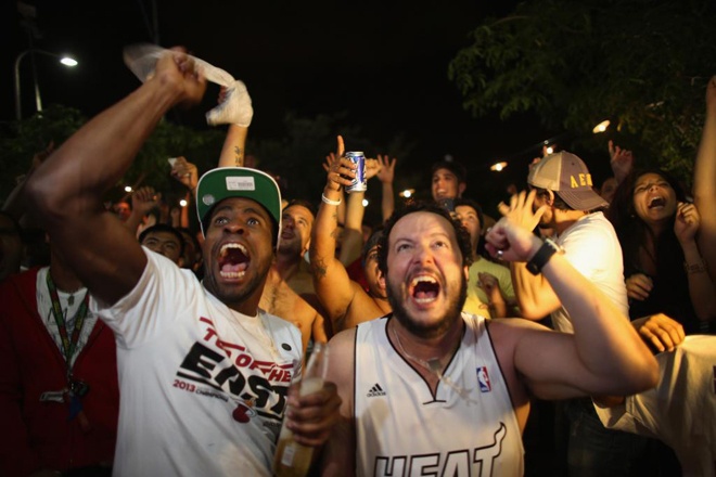 NBA: Έτσι το… έκαψαν στο Μαϊάμι για τους πρωταθλητές (photos)